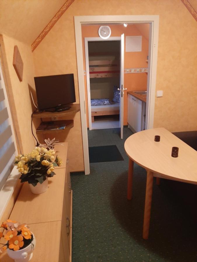 Ferienunterkuenfte Wesenberg Apartment Bagian luar foto